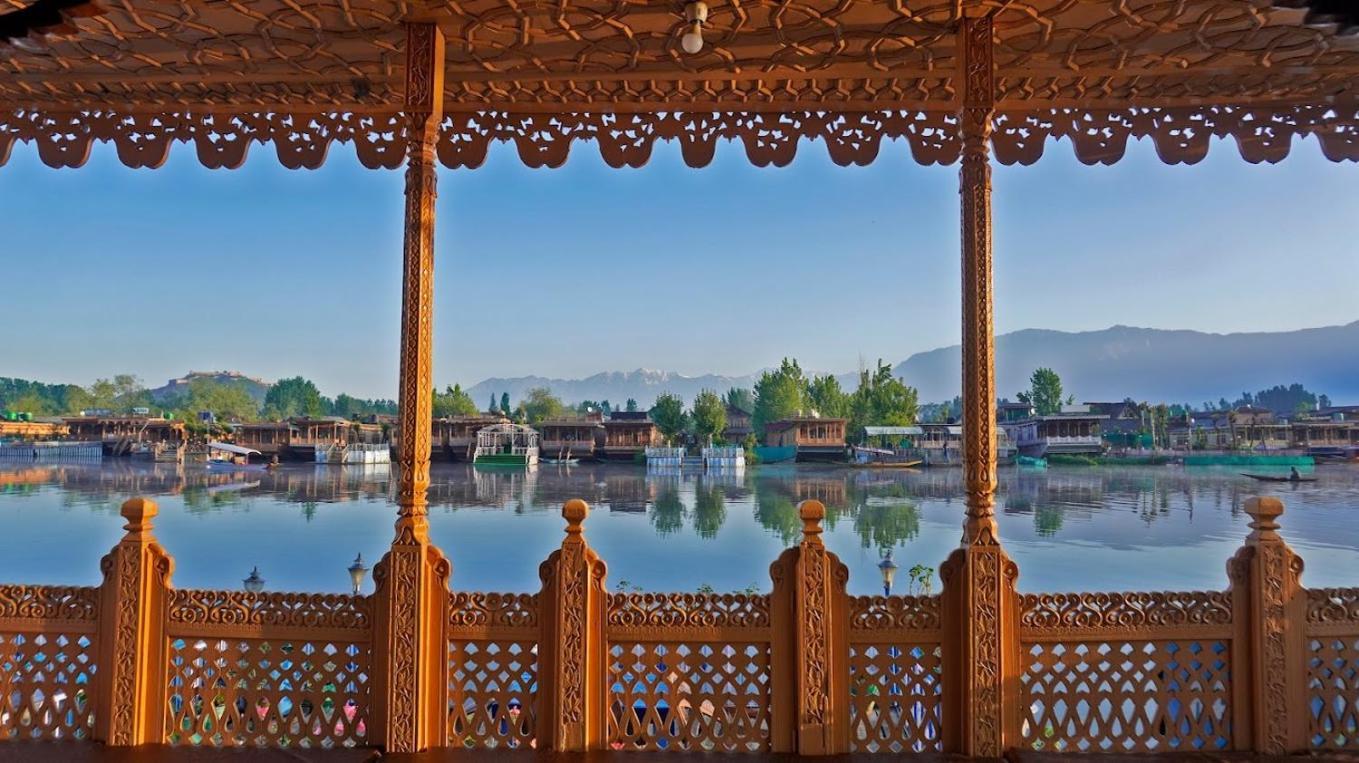 Mossess Group Of Houseboats Otel Srīnagar Dış mekan fotoğraf