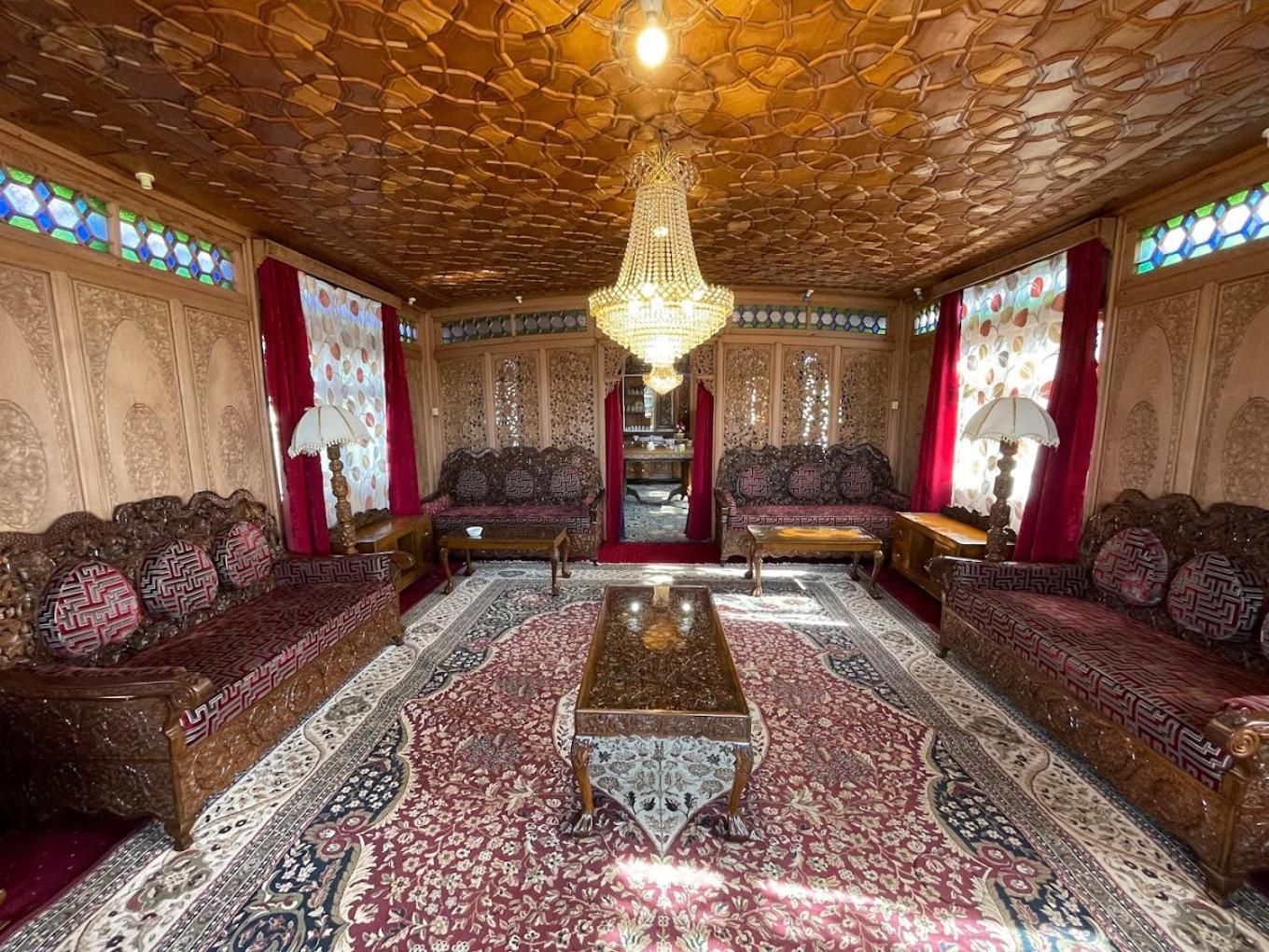 Mossess Group Of Houseboats Otel Srīnagar Dış mekan fotoğraf